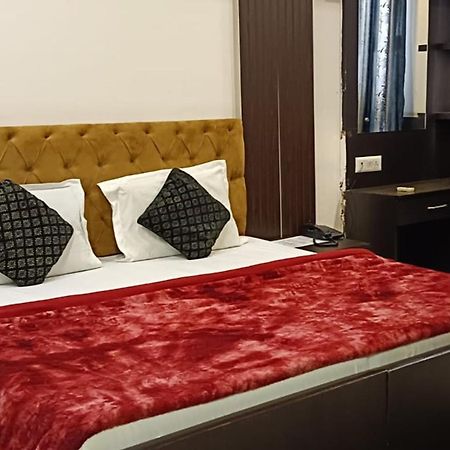Hotel Shree Kanta Gurgaon Dış mekan fotoğraf