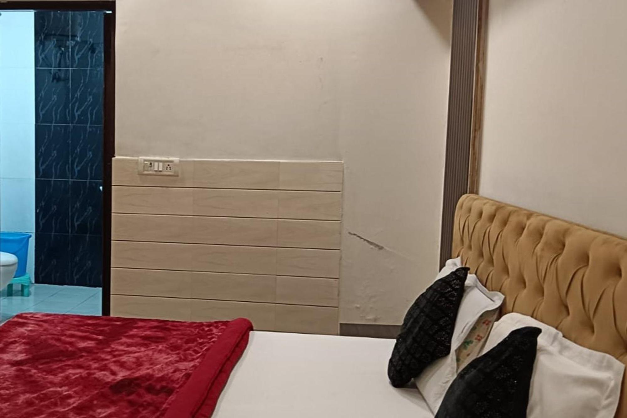 Hotel Shree Kanta Gurgaon Dış mekan fotoğraf