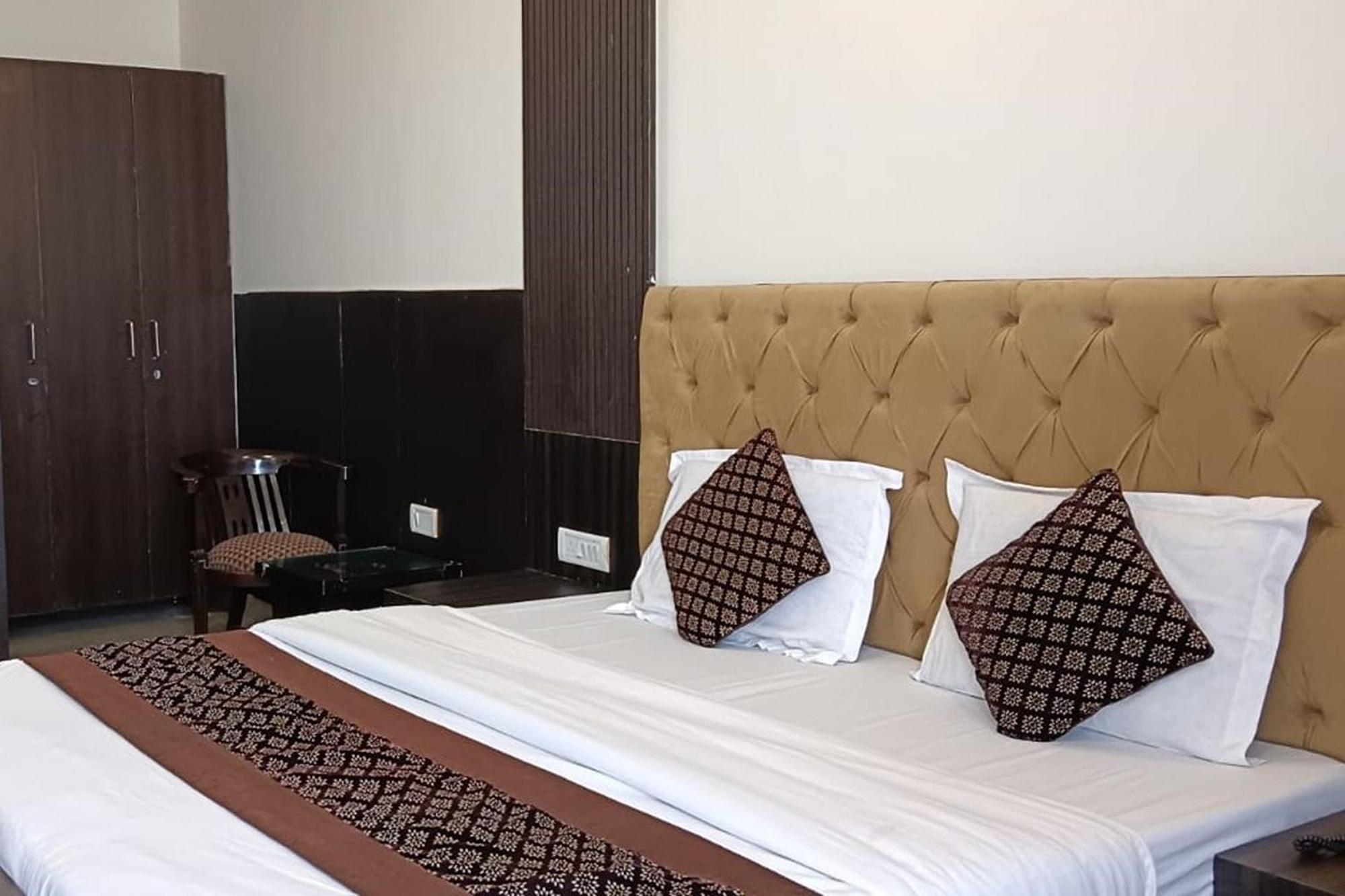 Hotel Shree Kanta Gurgaon Dış mekan fotoğraf