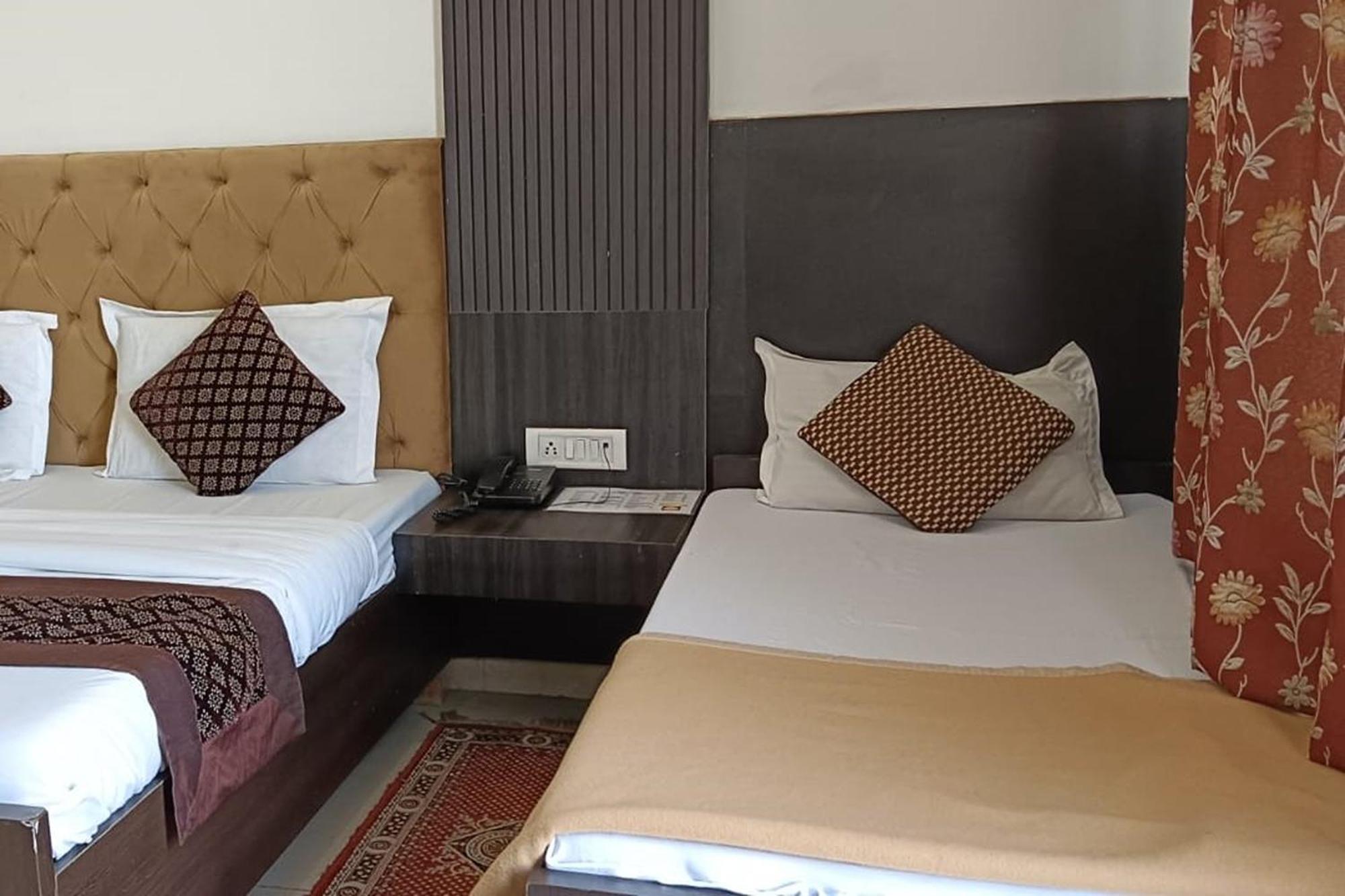 Hotel Shree Kanta Gurgaon Dış mekan fotoğraf