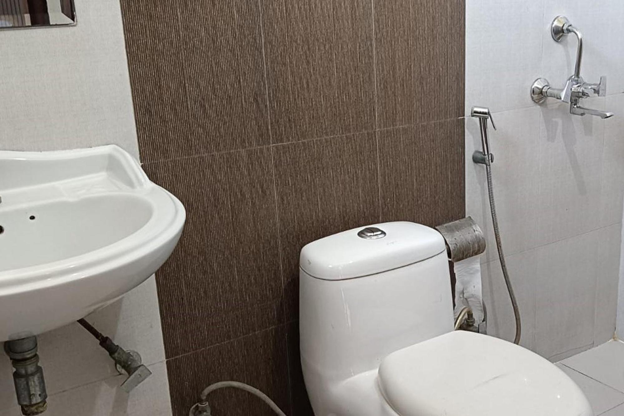 Hotel Shree Kanta Gurgaon Dış mekan fotoğraf