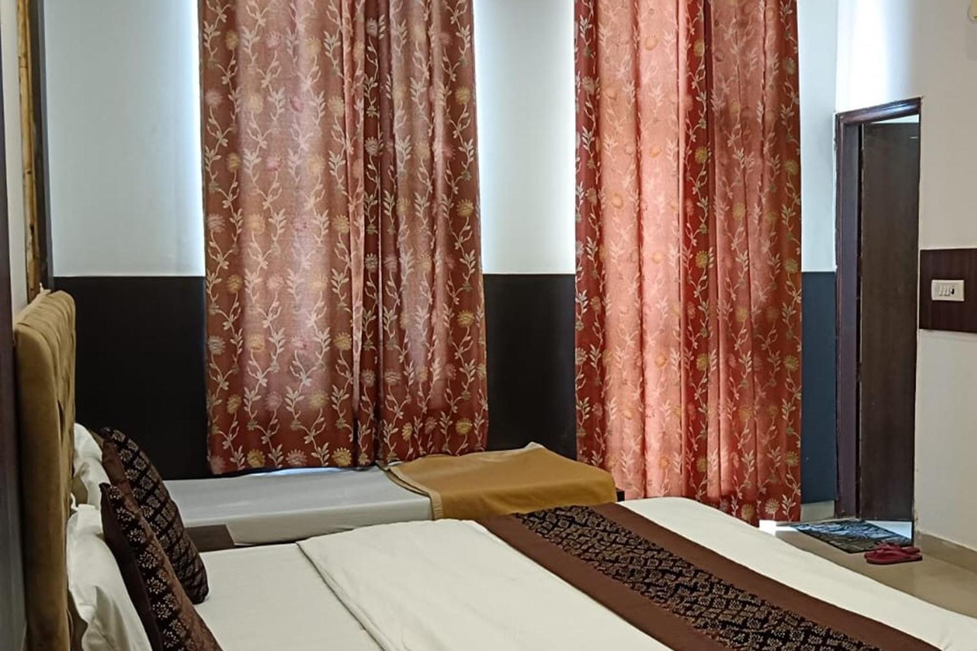 Hotel Shree Kanta Gurgaon Dış mekan fotoğraf