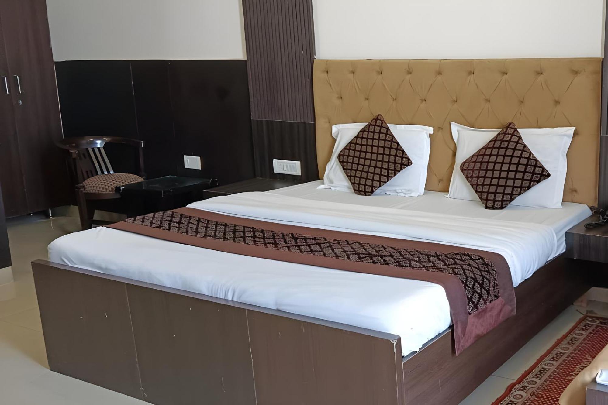 Hotel Shree Kanta Gurgaon Dış mekan fotoğraf