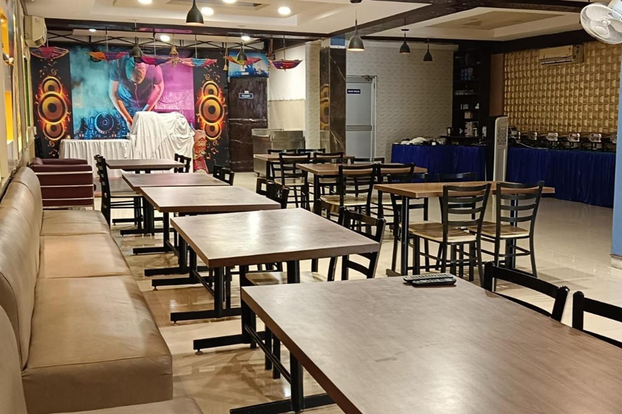 Hotel Shree Kanta Gurgaon Dış mekan fotoğraf